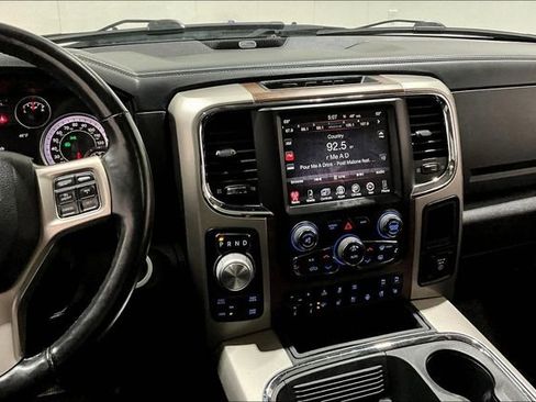Used 2017 RAM 1500 Laramie w/ Convenience Group image 10