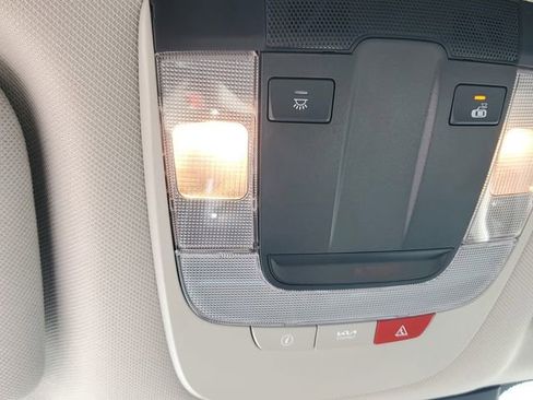 Certified 2023 Kia Sorento S image 30