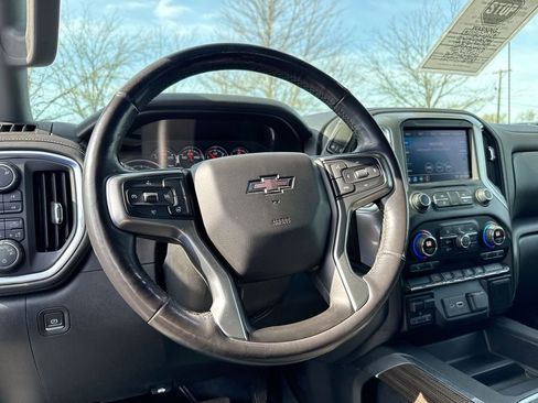Used 2019 Chevrolet Silverado 1500 RST AWD/4WD image 11