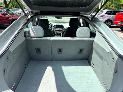 Used 2018 Chevrolet Volt LT w/ LT Driver Confidence Package image 12