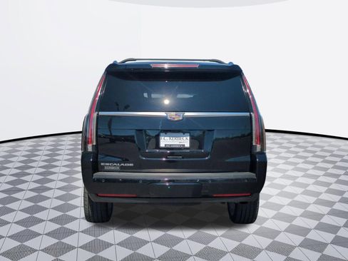 Certified 2020 Cadillac Escalade Luxury image 7