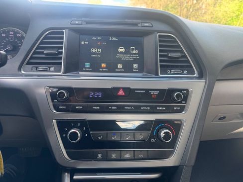 Used 2016 Hyundai Sonata Sport FWD image 25