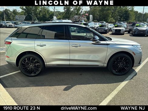 Certified 2023 Lincoln Corsair Reserve w/ Equipment Group 201A AWD/4WD image 9