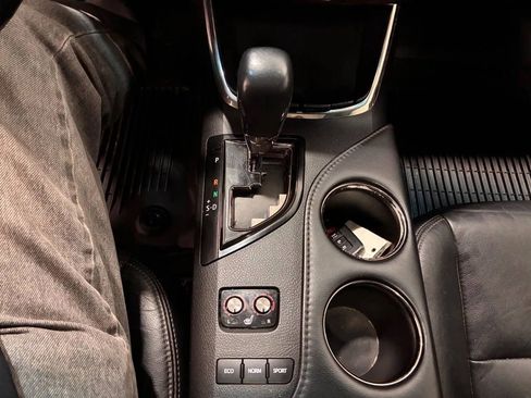 Used 2014 Toyota Avalon XLE Touring image 26