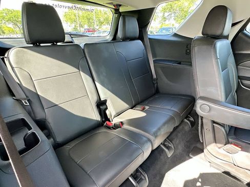 Used 2021 Chevrolet Traverse LT AWD/4WD image 26
