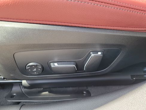 New 2026 BMW 330i Sedan w/ Convenience Package RWD image 14