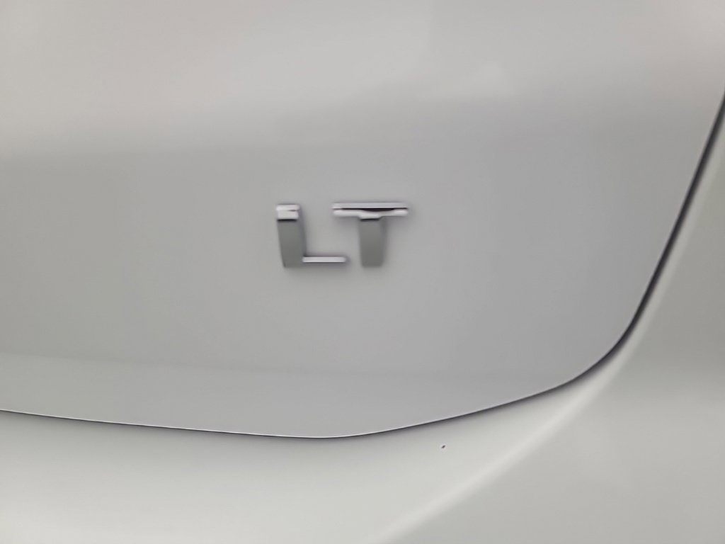 Used 2024 Chevrolet Equinox LT AWD/4WD image 11