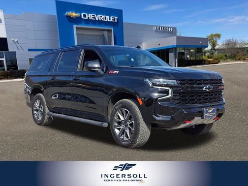 Used 2024 Chevrolet Suburban Z71 image 1