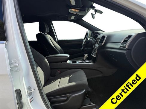 Certified 2021 Jeep Grand Cherokee Laredo image 15