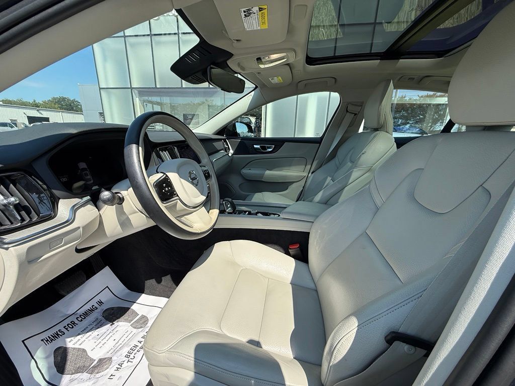 Used 2024 Volvo S60 B5 Plus w/ Climate Package AWD/4WD image 18