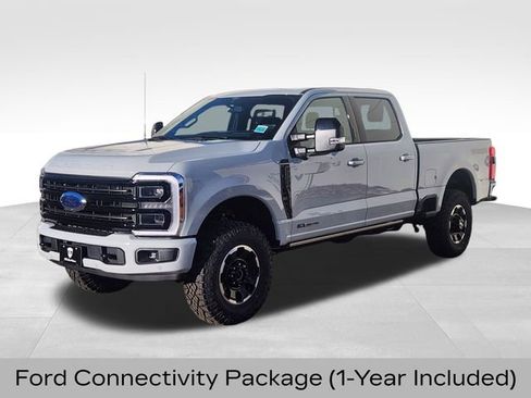 New 2026 Ford F350 Platinum w/ Tremor Off-Road Package AWD/4WD image 4