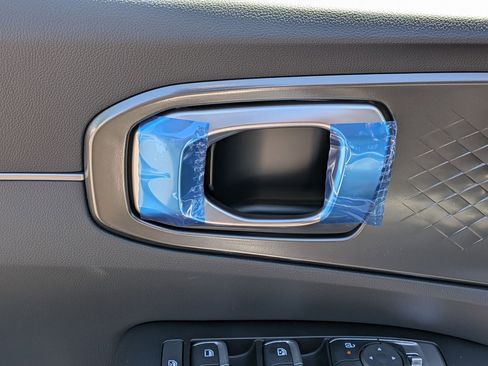 New 2026 Kia Sorento LX FWD image 12