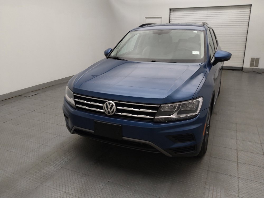 Used 2020 Volkswagen Tiguan SE w/ 3rd Row Seat Package AWD/4WD image 15