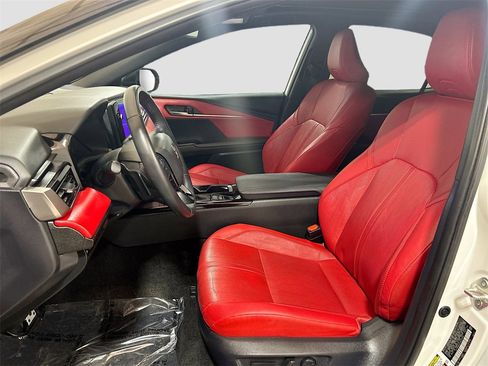 Used 2025 Toyota Camry XSE image 18