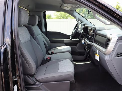 New 2025 Ford F350 XLT image 30