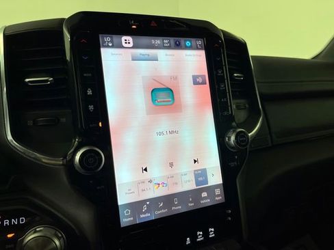 Used 2025 RAM 1500 Laramie image 27