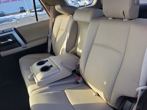 Used 2022 Toyota 4Runner Limited image 11