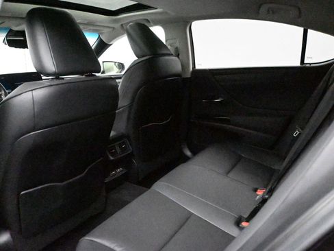 Used 2023 Lexus ES 250 w/ Premium Package AWD/4WD image 11