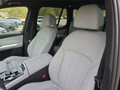 New 2026 BMW X5 xDrive40i w/ Climate Comfort Package AWD/4WD image 21