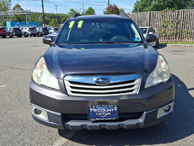 Used 2011 Subaru Outback 2.5i Premium AWD/4WD image 2