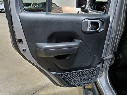 Used 2019 Jeep Wrangler Unlimited Sport AWD/4WD image 26