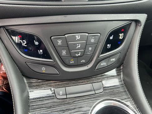 Used 2017 Buick Envision Premium w/ Driver Confidence Package AWD/4WD image 16