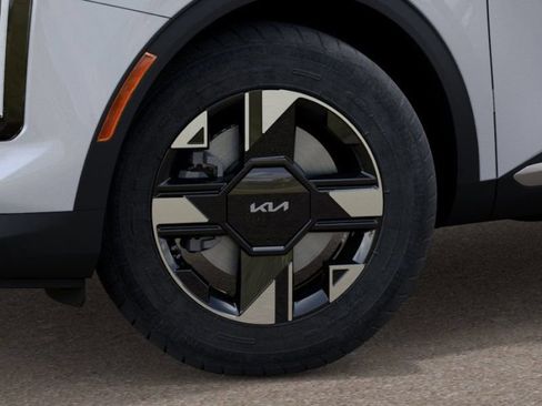 Certified 2026 Kia Sportage LX FWD image 9