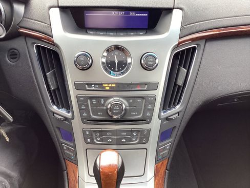 Used 2011 Cadillac CTS Luxury image 18