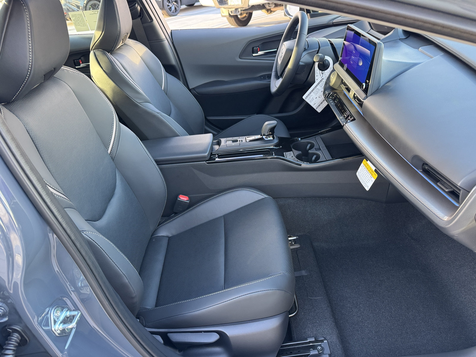 New 2027 Toyota Prius XLE FWD image 8