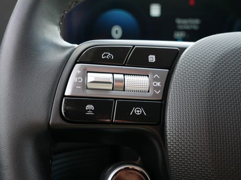 Certified 2025 Hyundai Ioniq 5 SEL AWD/4WD image 26