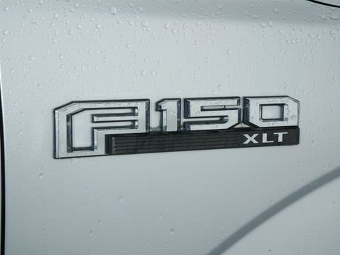 Used 2016 Ford F150 XLT w/ Equipment Group 302A Luxury AWD/4WD image 9