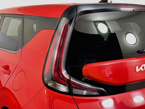 Used 2023 Kia Soul S FWD image 36