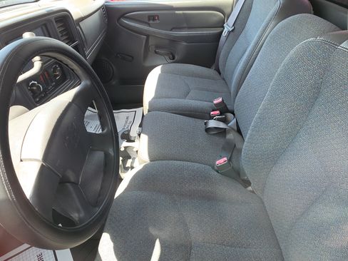 Used 2007 Chevrolet Silverado 1500 W/T RWD image 10
