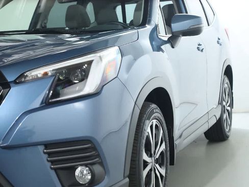 Used 2023 Subaru Forester Limited image 4