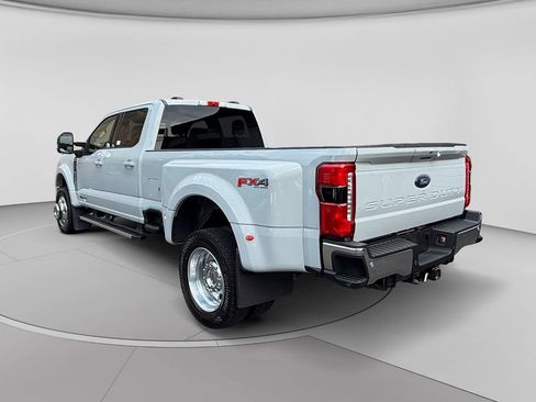 Used 2025 Ford F450 Lariat w/ FX4 Off-Road Package AWD/4WD image 3