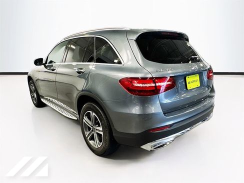 Used 2017 Mercedes-Benz GLC 300 4MATIC image 7
