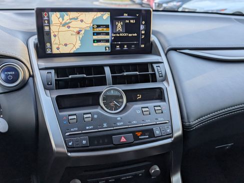 Used 2018 Lexus NX 300h AWD image 31