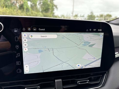 New 2026 Chevrolet Equinox RS w/ Convenience Package III FWD image 24