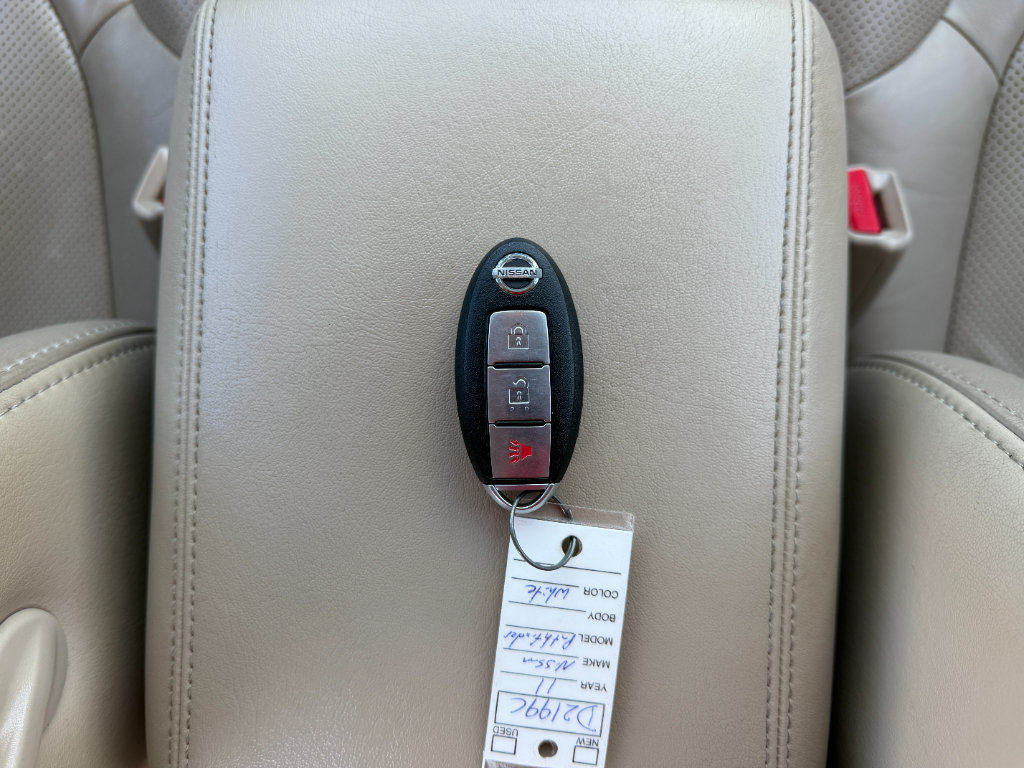 Used 2011 Nissan Pathfinder Silver w/ Protection Pkg AWD/4WD image 19