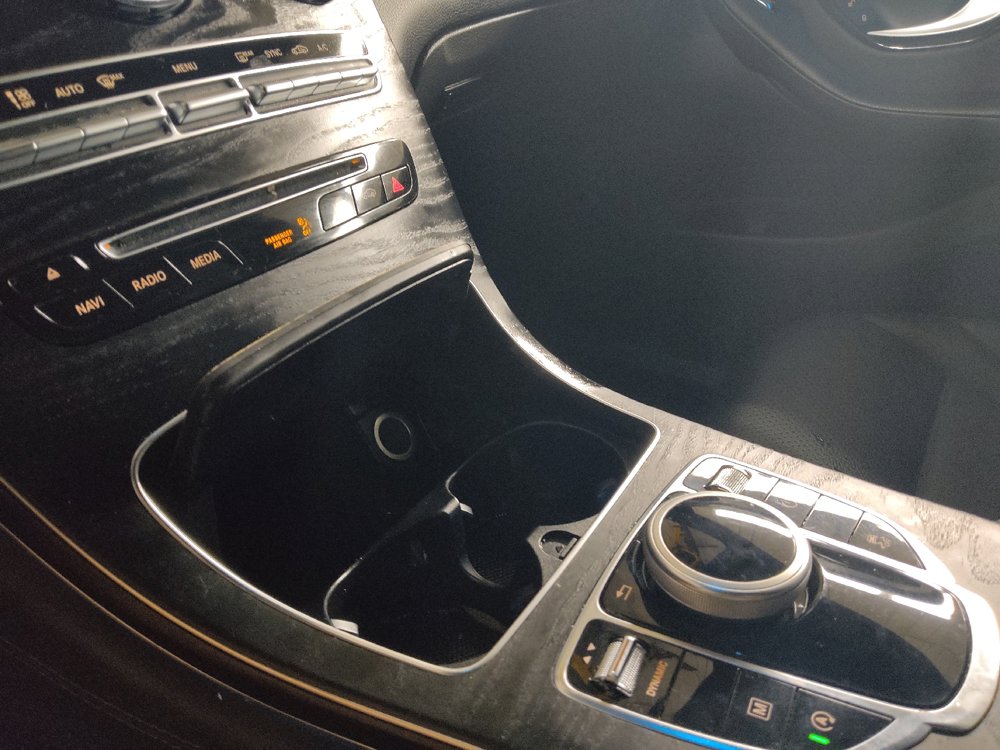 Used 2019 Mercedes-Benz GLC 300 4MATIC w/ Premium Package image 26