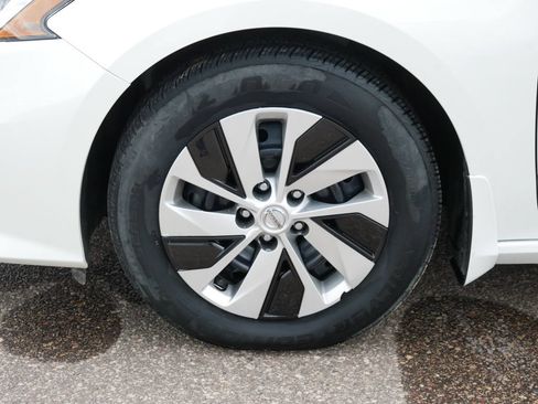 Used 2021 Nissan Altima 2.5 S w/ Driver Assist Package FWD image 8