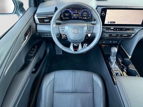 Used 2026 Toyota Camry XSE FWD image 10