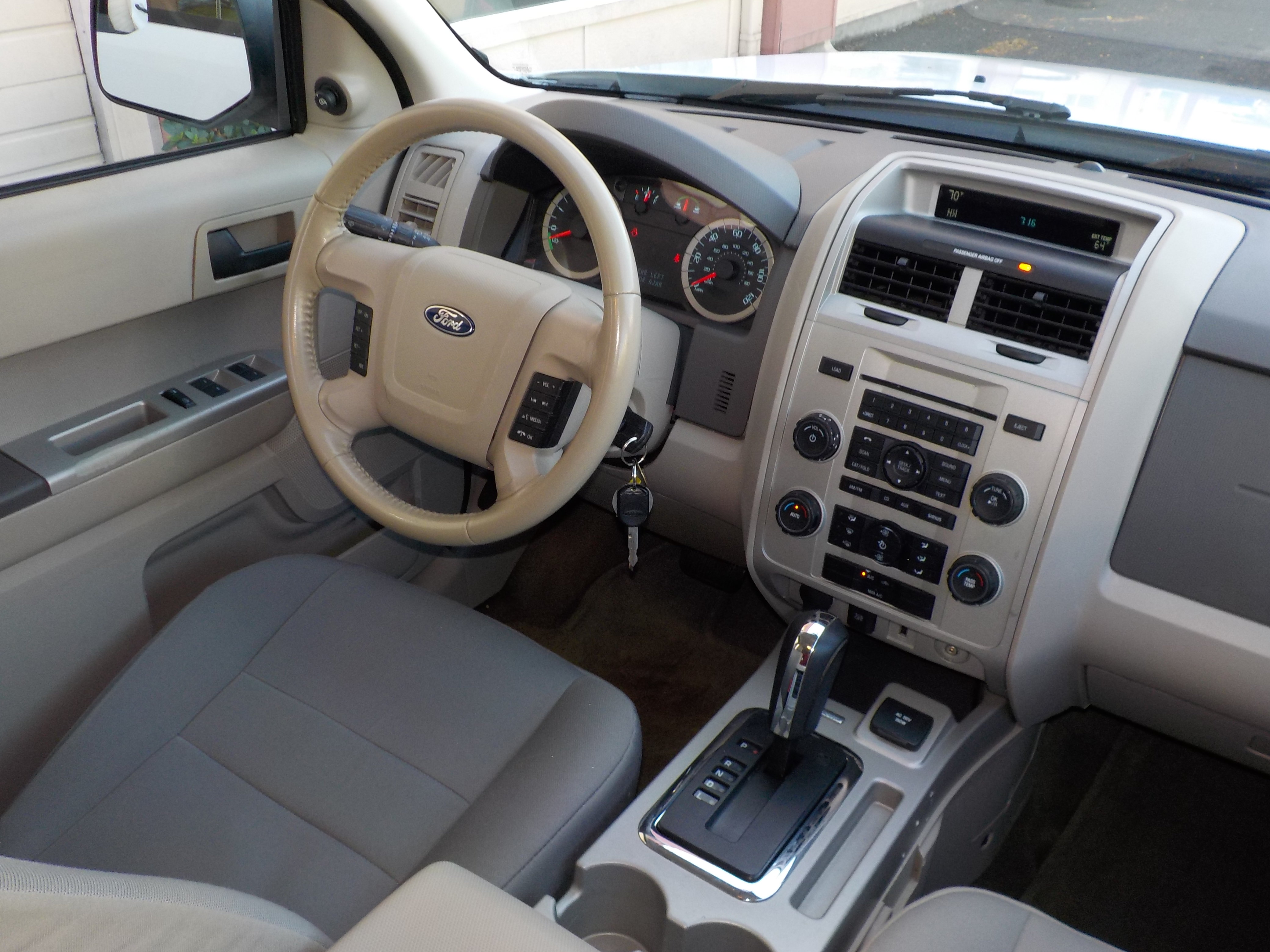Used 2012 Ford Escape FWD Hybrid image 21