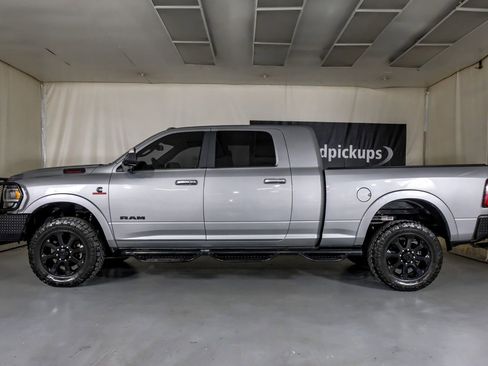 Used 2022 RAM 2500 Laramie w/ Night Edition AWD/4WD image 11