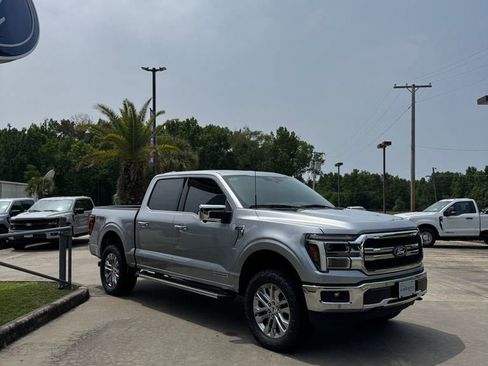 Used 2025 Ford F150 Lariat w/ Equipment Group 501A Mid AWD/4WD image 4