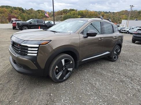 New 2026 Nissan Kicks SR w/ Cold Weather Package image 1