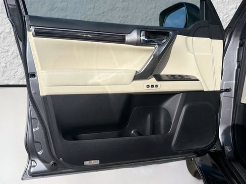 Used 2023 Lexus GX 460 Premium w/ Premium Package AWD/4WD image 22