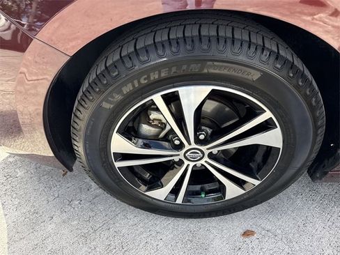 Used 2023 Nissan Sentra SV image 10