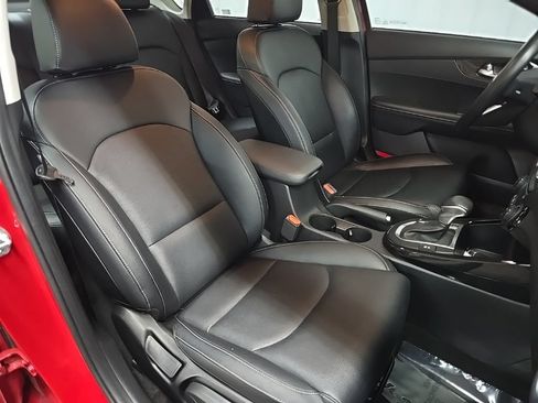 Used 2019 Kia Forte EX FWD image 14
