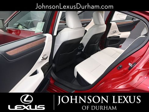 New 2025 Lexus ES 350 w/ Premium Package image 11